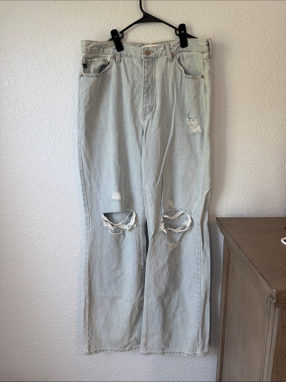 KanCan Light Blue Women's Relaxed Ripped Jeans
